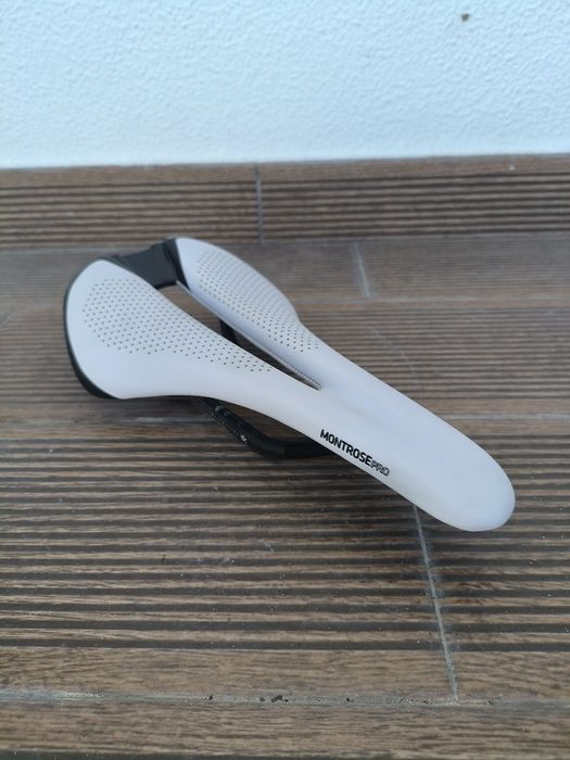 Selim Bontrager Montrose Pro