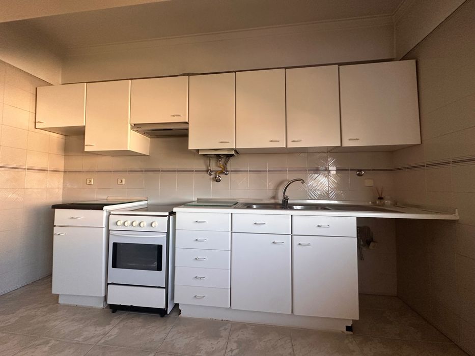 Móveis de cozinha e fogão