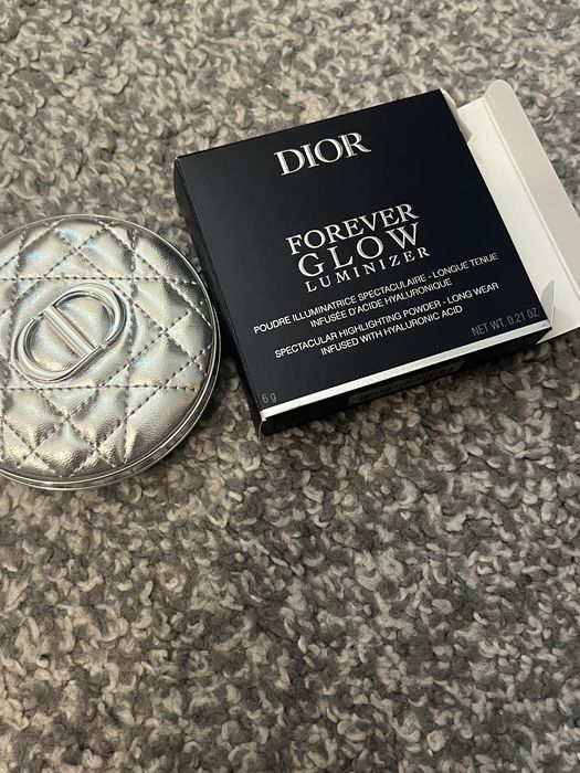 Dior rozświetlacz  02 gold halo sephora