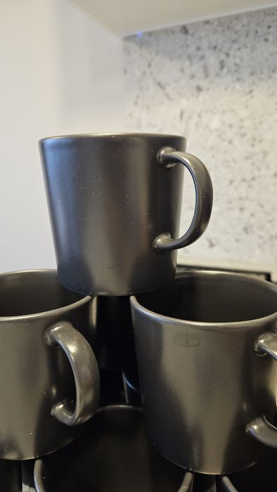 10 kubków matowych ciemnoszarych IKEA