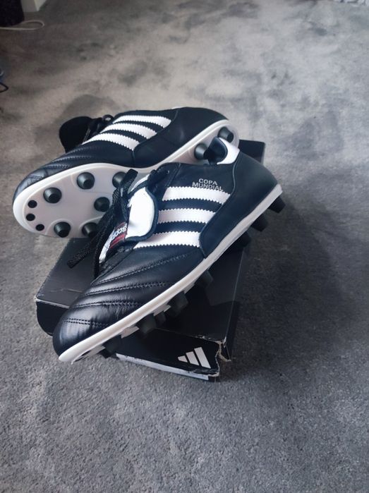 Buty piłkarskie Adidas Copa Mundial 42 2/3