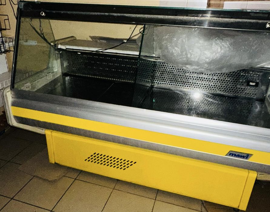 Продам холодильник для магазину