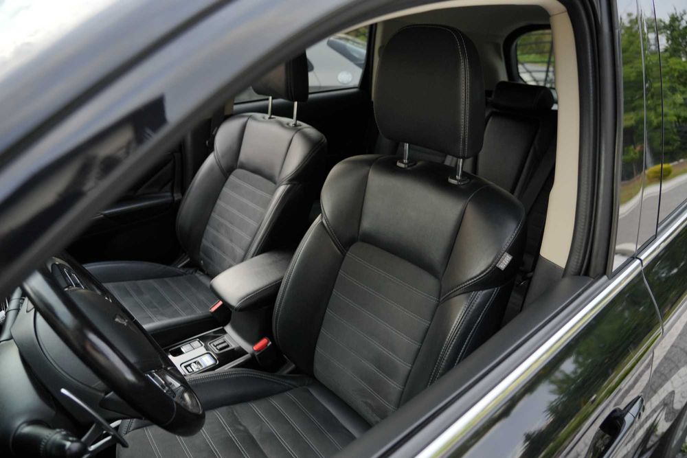 Mitsubishi Outlander PHEV Instyle 2.4 2020 rok