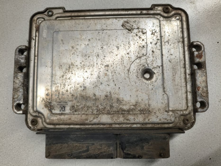 Sterownik silnika Opel Astra H 1.7 CDTi Z17DTH