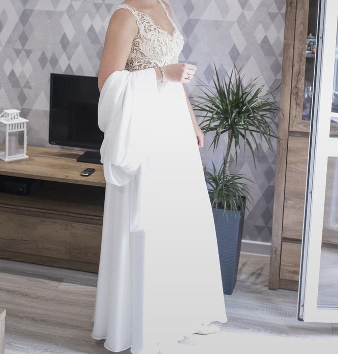 Suknia ślubna muślinowa