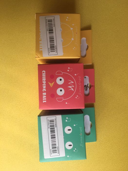 Непотребує підзарядки мячик на батарейк.для котиків  зі звуками тварин