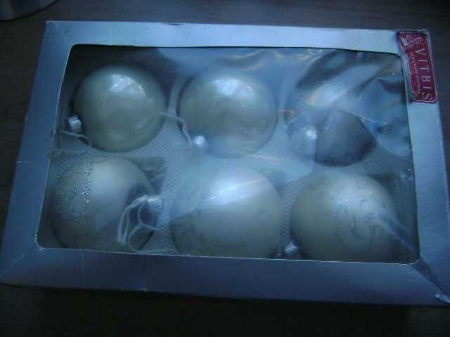 Starocie z PRL - Bombki choinkowe szklane = 24 sztuki w 4 pudełkach