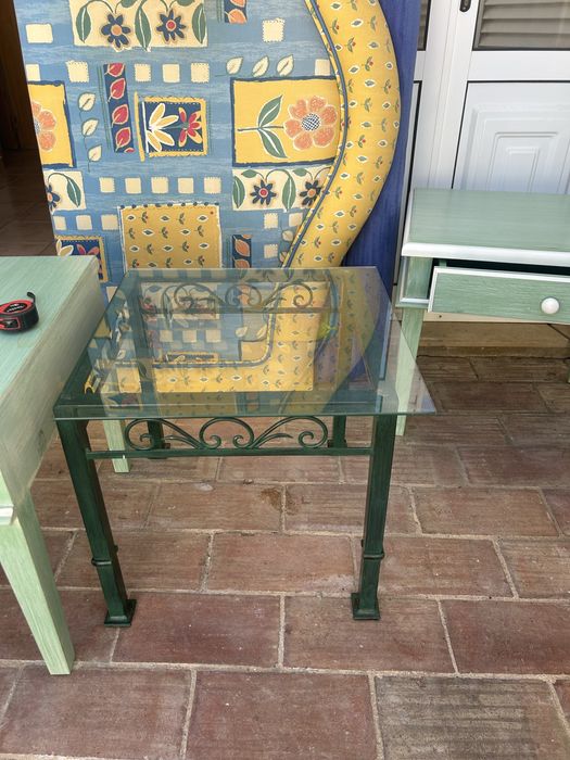 Mesa de Apoio em Ferro e Vidro Decorativa x 2