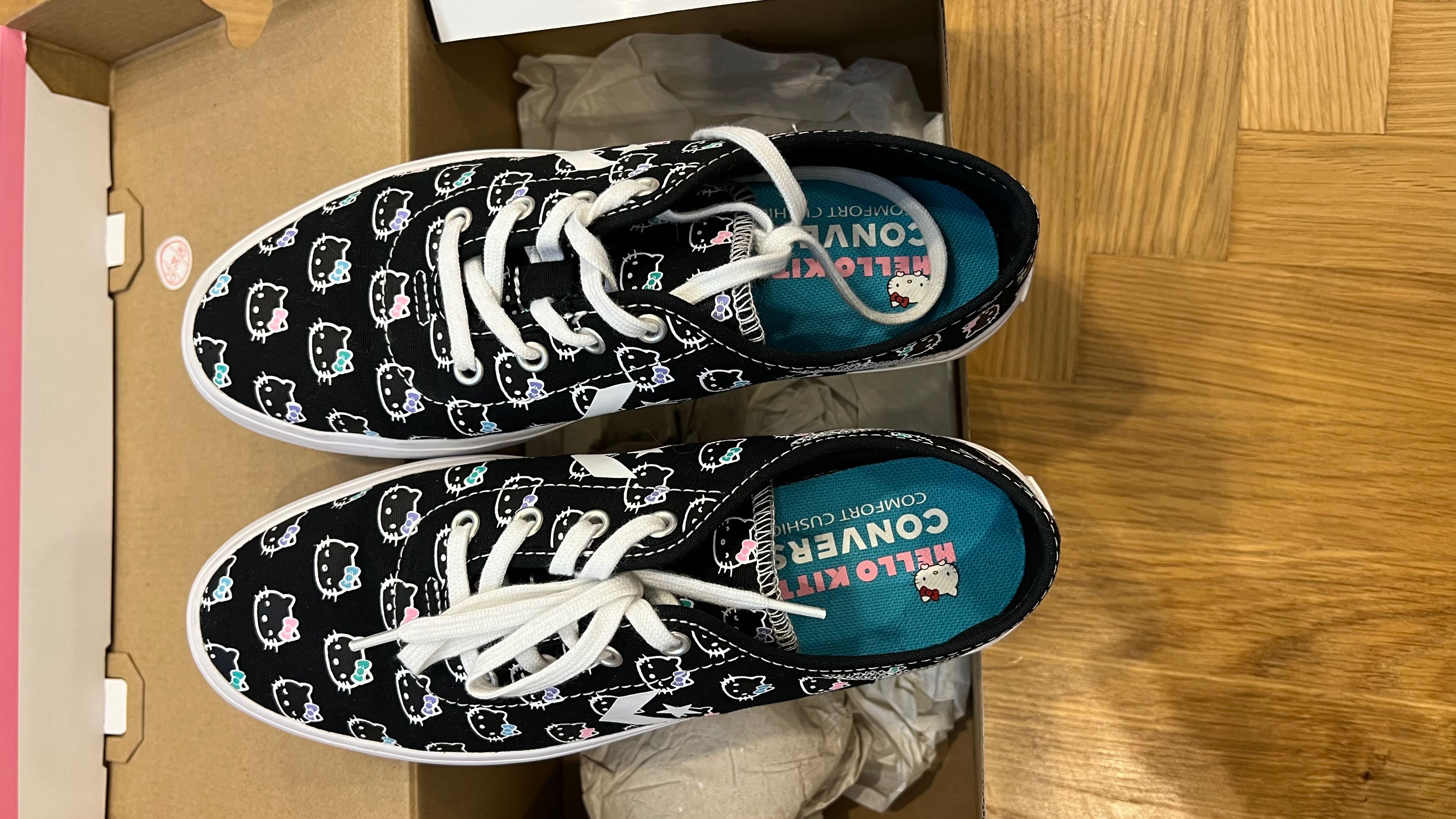 Converse hello kitty clearance 37