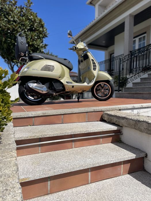 VESPA Gts 125 (75th aniversario)