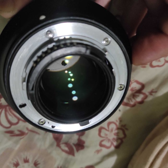 nikkor 50mm 1.8g / nikon 85mm 1.8g nikkor