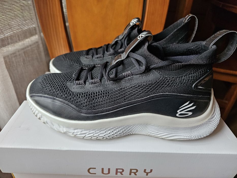 Under Armour Curry 8