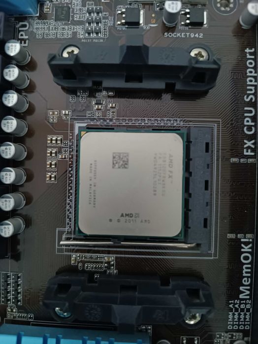 Процесор AMD FX-8120