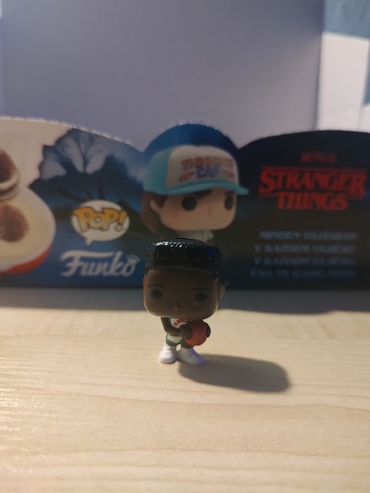 Яйце Kinder Joy Stranger things