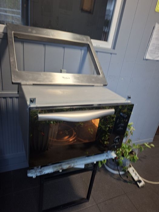 Kuchenka elektryczna mikrofalowa piekarnik