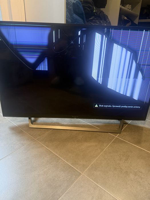 Telewizor Sony 32 cale uszkodzony