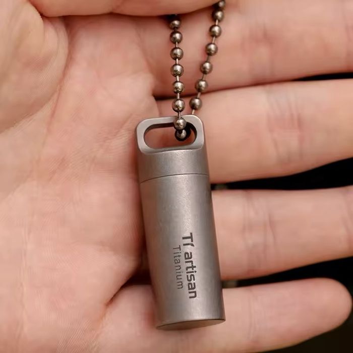 EDC ‼️ Інструмент зберігання з титану. Герметична капсула, середня