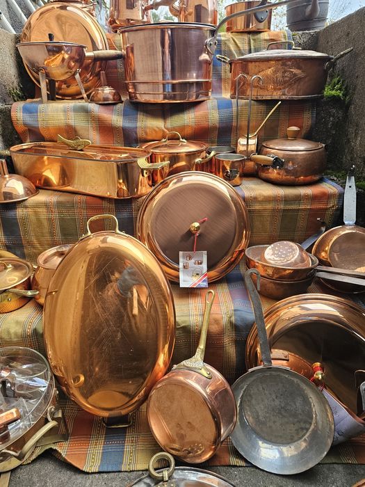 Вінтажний мідний посуд