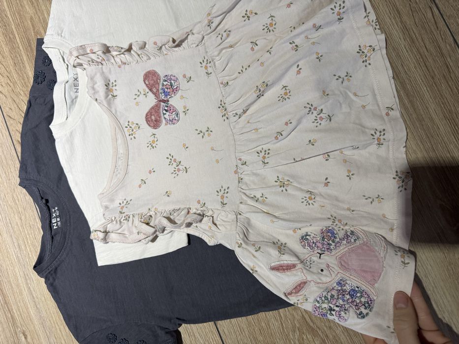 Футболки next для дівчинки 2-3 р