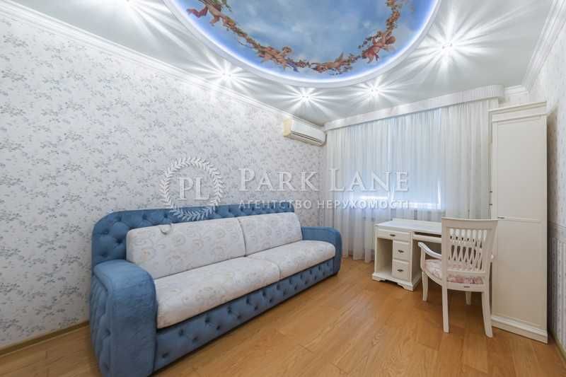 Лікоград.Рудницького,Здановськоі.Квартира з новим авторським ремонтом!