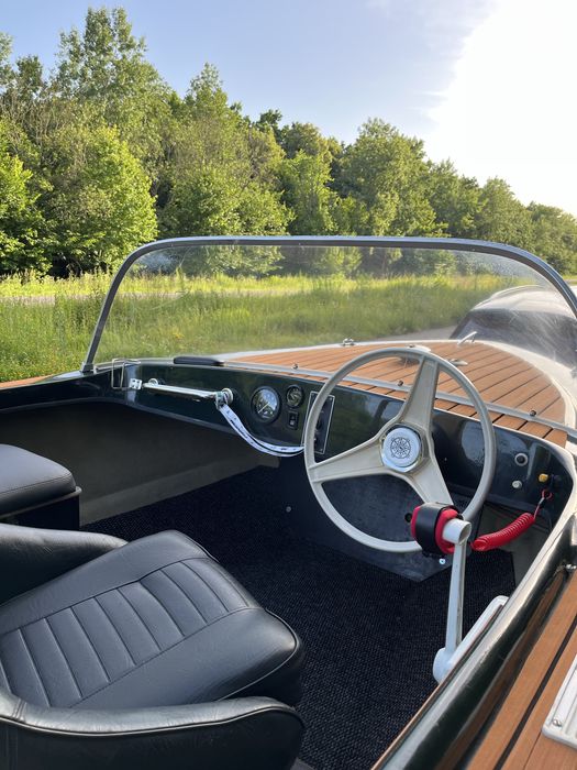 Катер Човен Лодка.  MERCURY