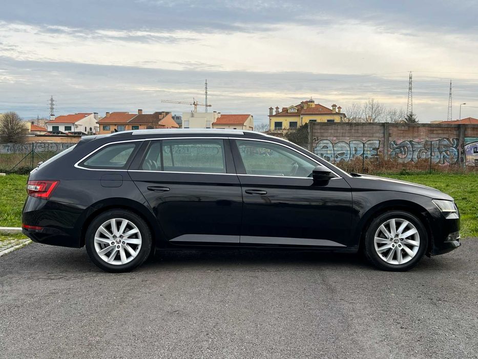 Skoda Superb Break 2.0 TDI DSG Nacional Full Extras