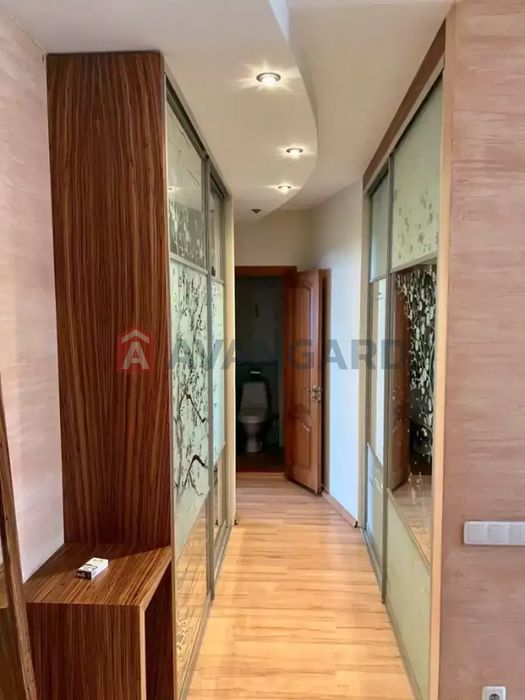 Продам 3 кімнатну квартиру на ж.м.Парус. 67 м2