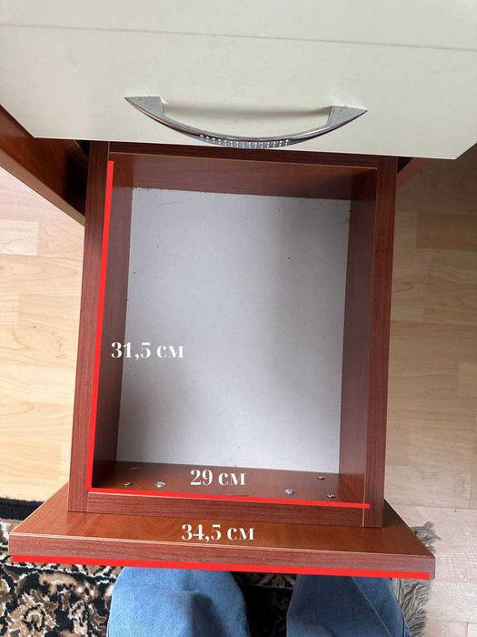 комп'ютерний стіл з шухлядами / робочий стіл / письмовий стіл