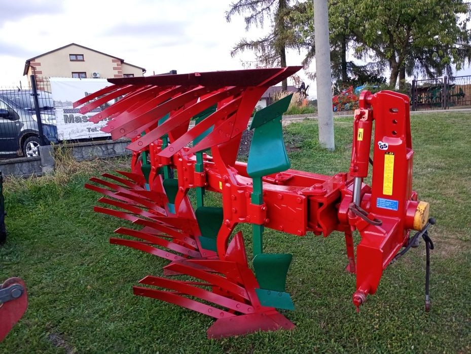 Pług obrotowy hydraulicznie