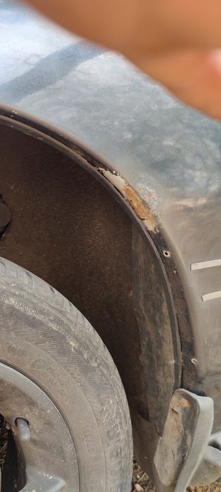 Продам ліве крило ваз 2110 2111 2112