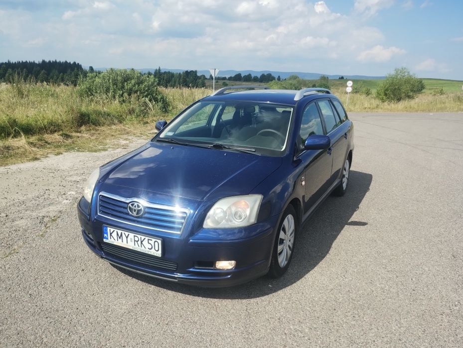 Продам toyota avensis 2.0 дизель 2003 рік свіжопригнана в ідеальному стані деталі за телефоном