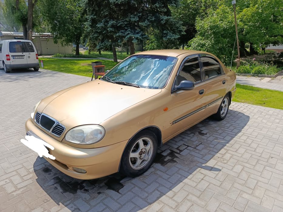Продам  автомобіль Lanos