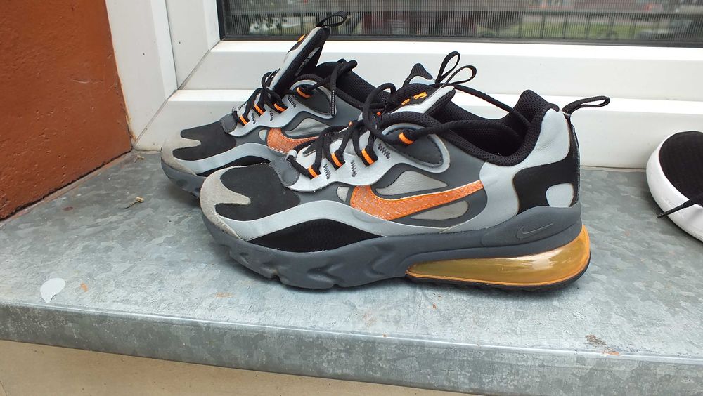 Super buty sportowe marki Nike Air 270 react w roz 39