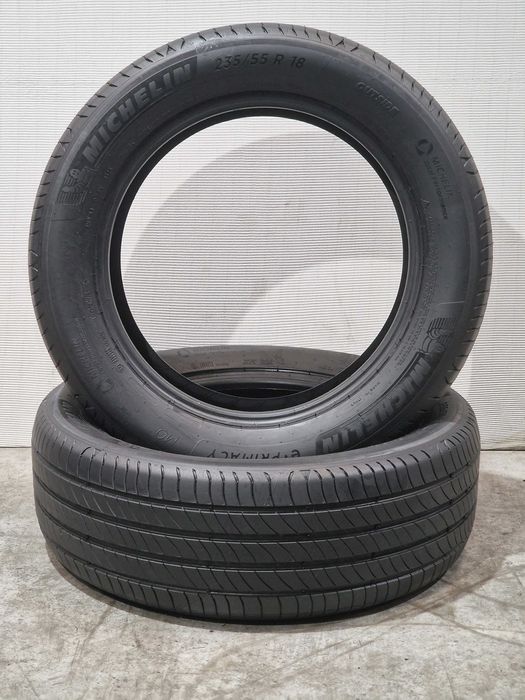 2 Pneus 235/55R18 MICHELIN Semi Novos