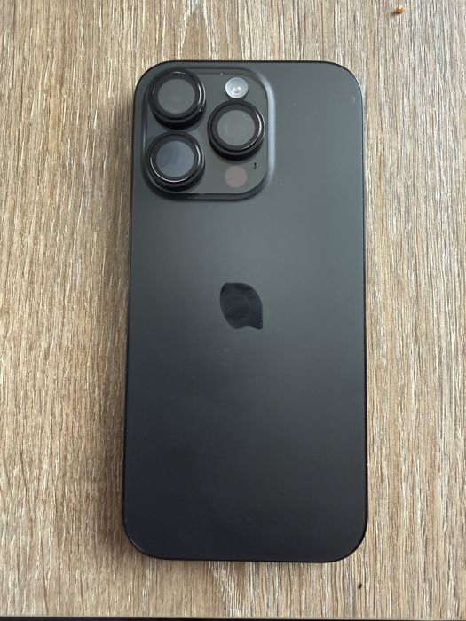 IPhone 16 pro. Покупали в сентябре.128 ГБ