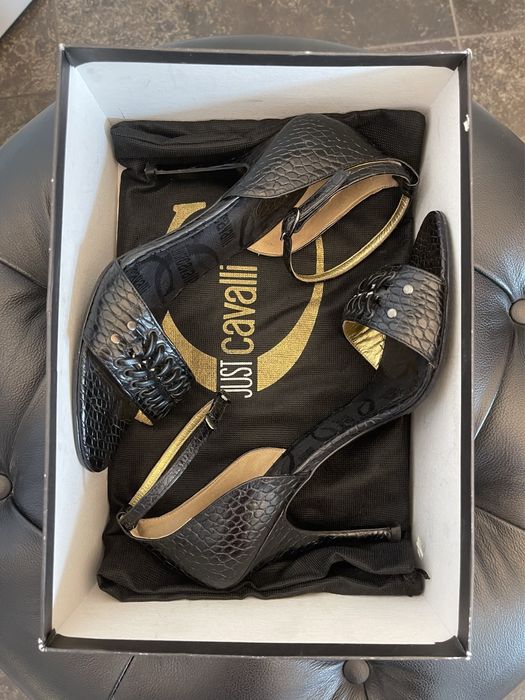 JUST CAVALLI piękne sandalki na obcasie