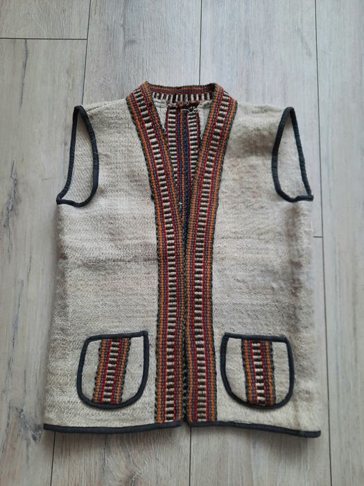 Жилет вінтажний з самотканої вовни.