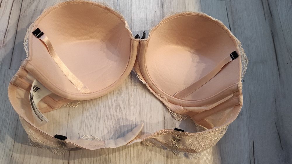 Biustonosz/ stanik firmy H&M rozmiar 80C