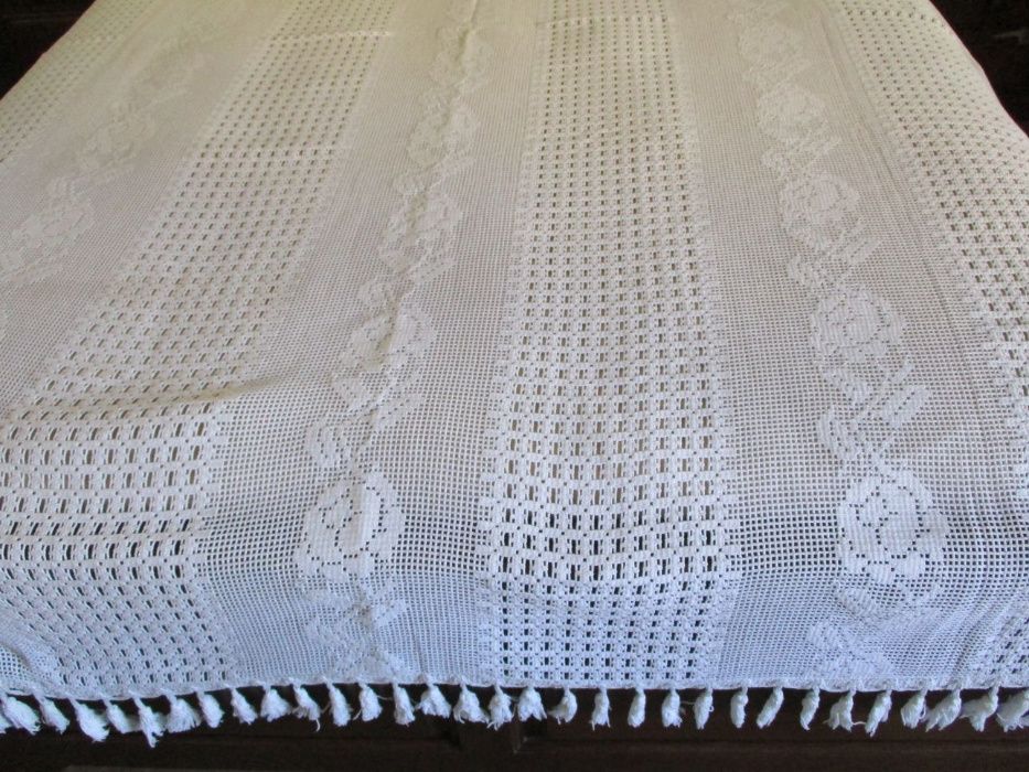 Colcha de renda branca p/ cama de casal 230cm x 230cm Nova nunca usada