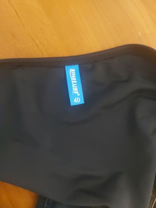 Продам купальник