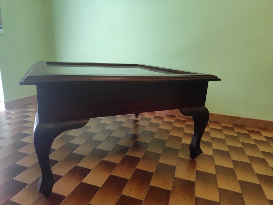 Mesa de centro quadrada