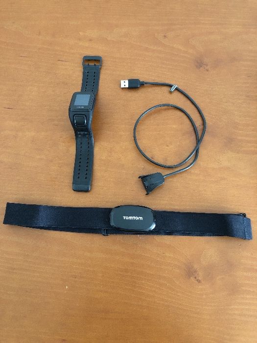 TomTom Spark GPS + TomTom Banda HRM64584213547137120