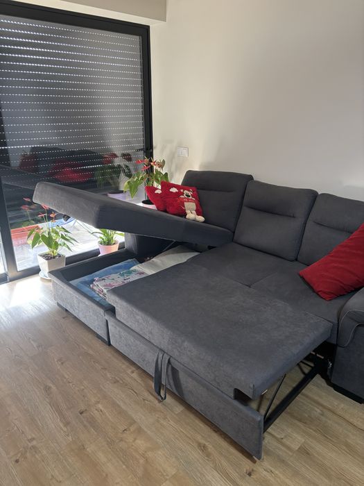 Sofa cama com arrumos