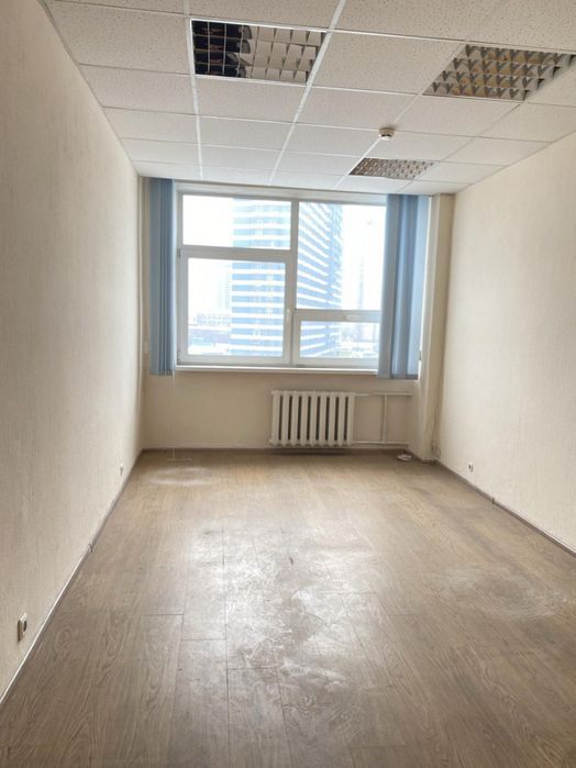 Оренда офісу на вул. Євгенія Сверстюка,23 на 234.9 м², від власника