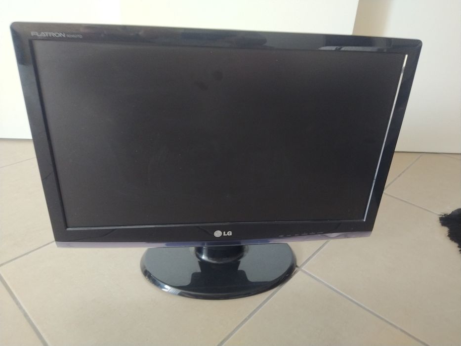 Vendo PC usado em bom estado
