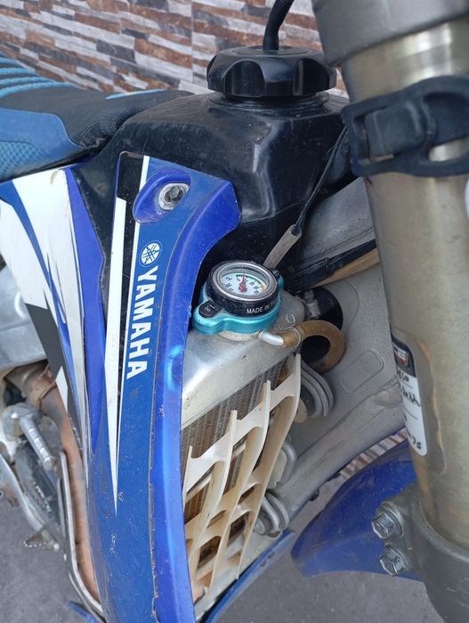 Yamaha YZF 250 matrículada