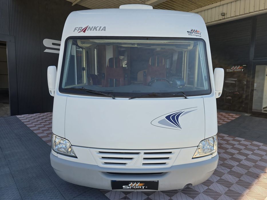 Autocaravana Frankia Holiday class