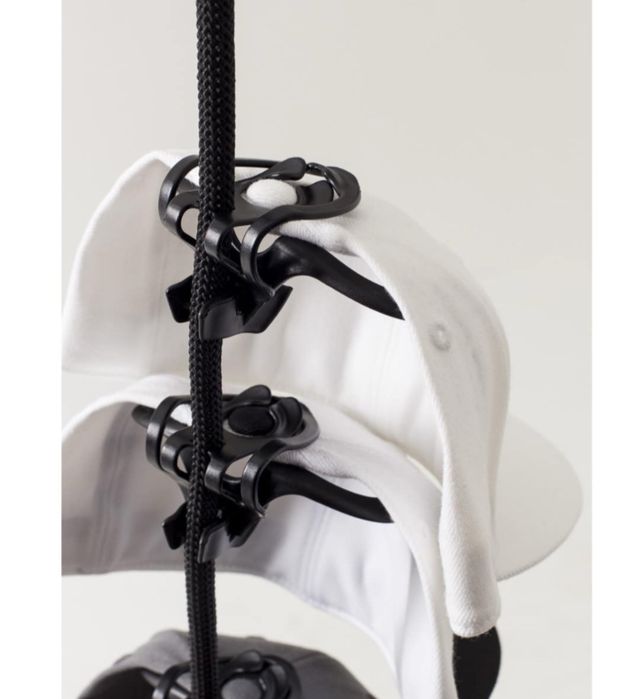 Stojak/Wieszak na 18 Czapek z Daszkiem / Caprack 18