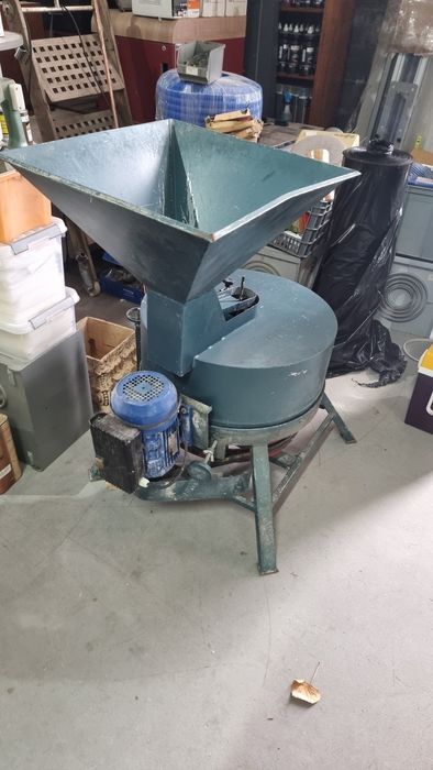 Moinho de pedras Eletrico