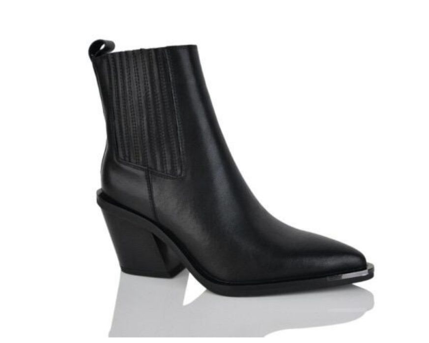 Козаки, ковбойки замшеві демі